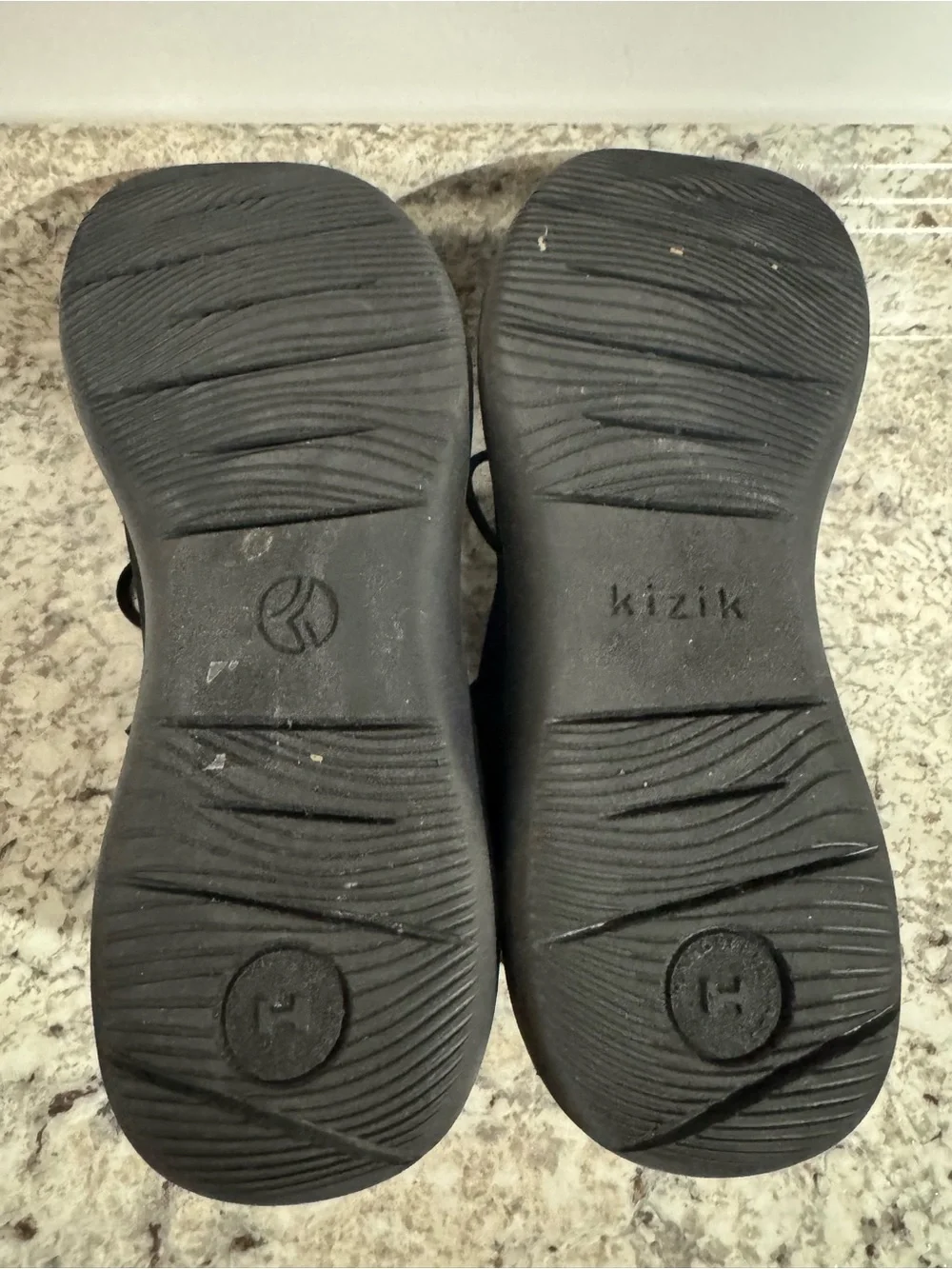 Kizik MEN'S MADRID ECO KNIT Sneakers Black Size 10